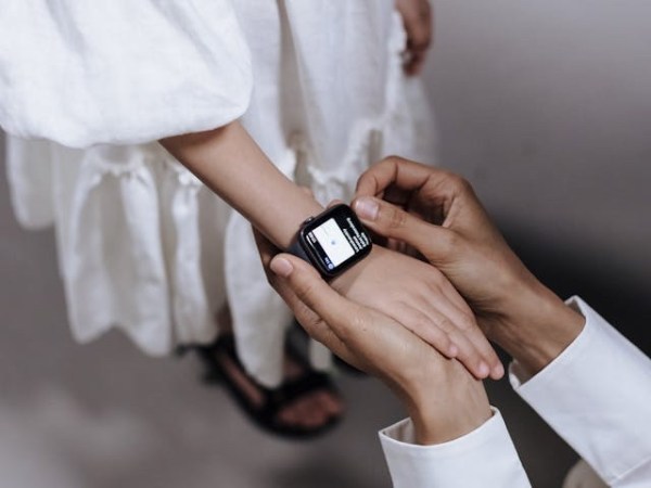 Schon lange keine Spielerei mehr – Smartwatches Von Schrittzählern zum Gesundheitssensor